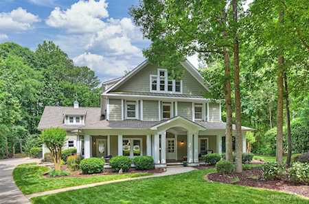 106 Breakwater Ct Mooresville, NC 28117