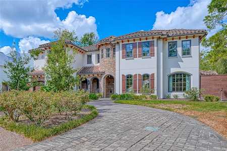 757 Sue Barnett Dr Houston, TX 77018