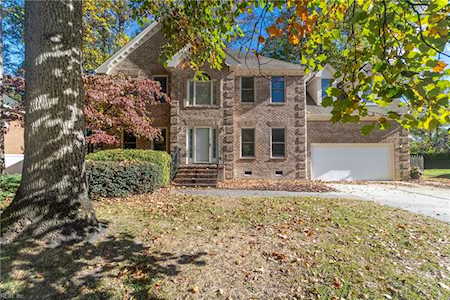 1106 Old Coach Rd Chesapeake, VA 23320