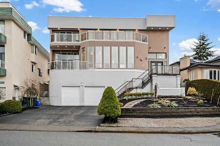 622 Nadina Court Coquitlam, BC V3C 6A6