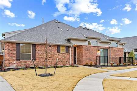 2632 Zinfandel Road Grand Prairie, TX 75054