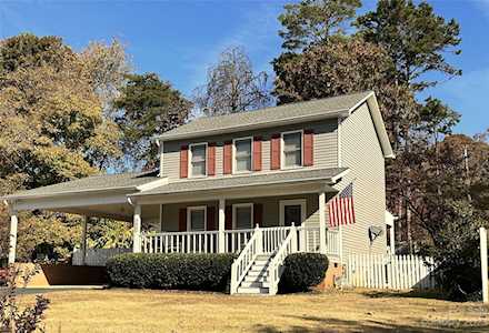 7869 Sarah Dr Denver, NC 28037