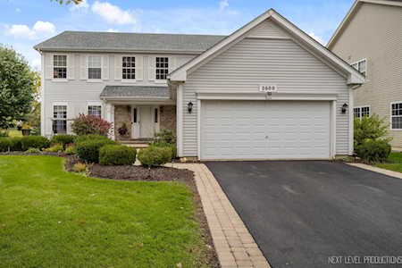2600 Shenandoah Ct Aurora, IL 60503