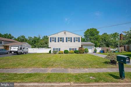 647 Lancing Rd Woodbury, NJ 08096