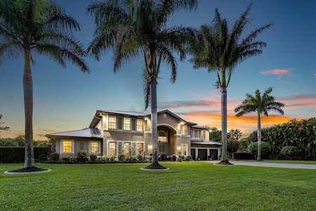 15695 N 73rd Ter Terrace Palm Beach Gardens, FL 33418