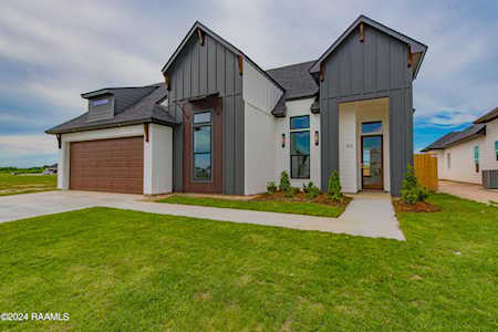 204 Alexander Palm Avenue Youngsville, LA 70592