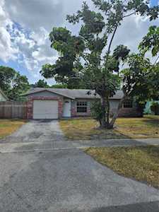 618 SW 3rd Ave Boynton Beach, FL 33426