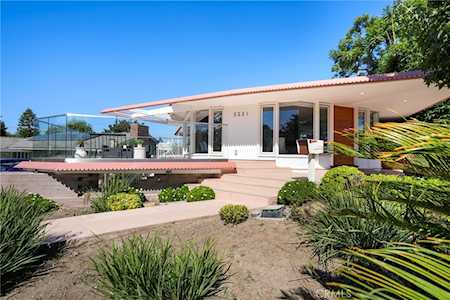 5221 E Vista Hermosa St Long Beach, CA 90815