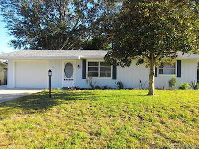 122 Pelican Place Edgewater, FL 32141