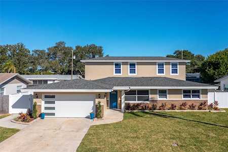 13945 Trinidad Dr Seminole, FL 33776
