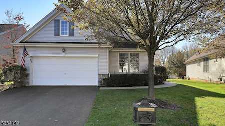 29 Hardenbergh St Franklin Twp., NJ 08873
