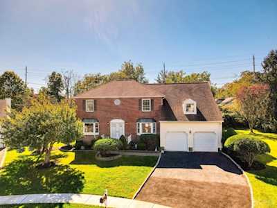 10 Regal Court North Brunswick, NJ 08902