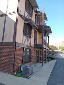 825 E 161st St #B Bronx, NY 10459