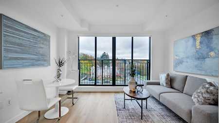 2446 Shaughnessy Street #504 Port Coquitlam, BC V3C 3E5