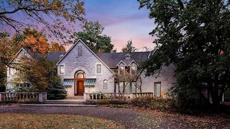 1635 Strathshire Hall Place Powell, OH 43065