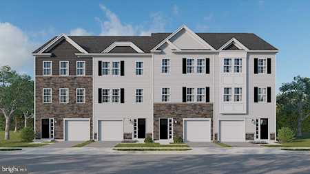 266 Mantoloking Dr Jackson, NJ 08527