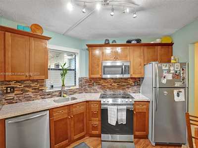 6755 W Broward Blvd #209 Plantation, FL 33317