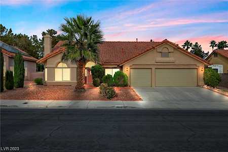8632 Highacre Dr Las Vegas, NV 89145