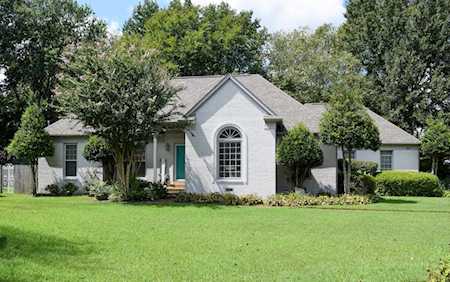 907 Valleywood Cv Collierville, TN 38017