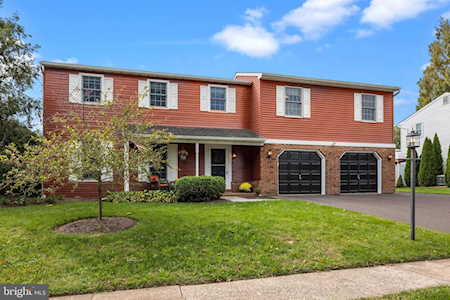 556 Yoder Rd Harleysville, PA 19438