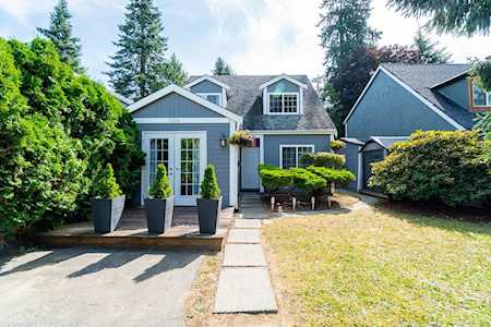 12014 Mcintyre Court Maple Ridge, BC V2X 8M8