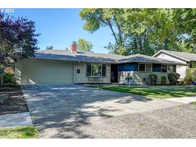 2425 SW Elmhurst AVE Beaverton, OR 97005