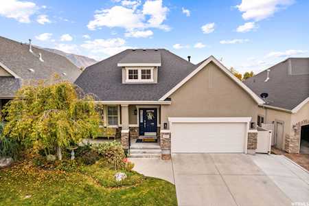 1952 E Bluffside Cir S Sandy, UT 84092