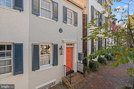 504 Cameron St Alexandria, VA 22314