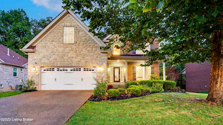 18318 Standwick Dr Louisville, KY 40245
