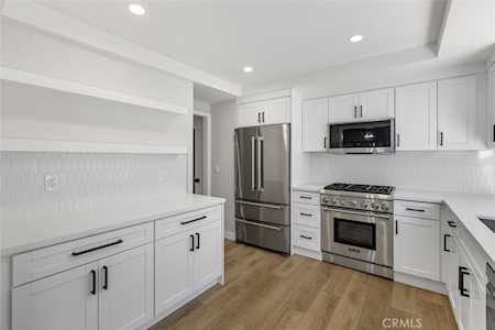 5408 Las Virgenes Rd Calabasas, CA 91302