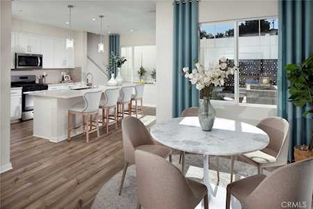 1506 Wingwood Lane Vista, CA 92083