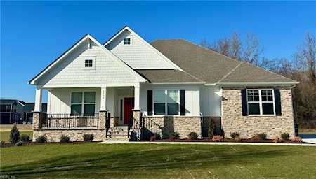 4315 Edgewater Ln Suffolk, VA 23435
