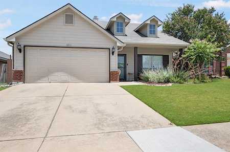 6804 Beverly Glen Drive Fort Worth, TX 76132