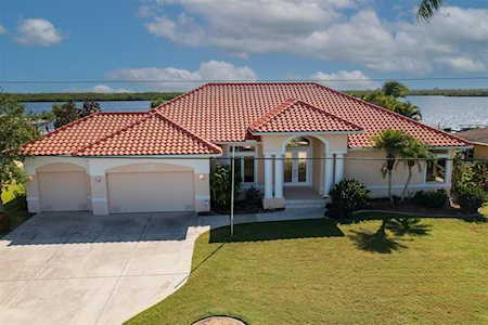 2920 Peace River Dr Punta Gorda, FL 33983