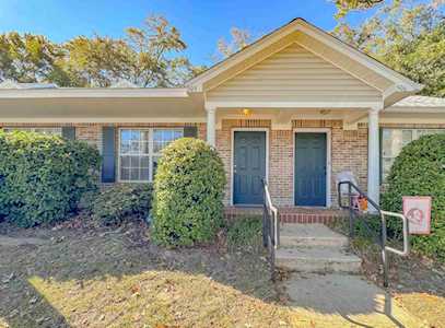 2738 W Tharpe St Tallahassee, FL 32303