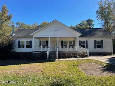 381 Lanier Ave Rocky Point, NC 28457