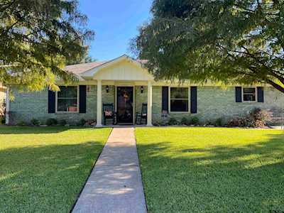 1913 Castlegate Henderson, TX 75654