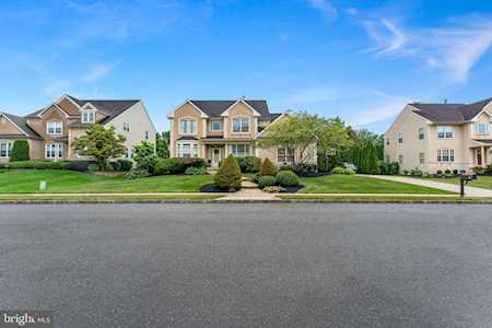 10 Jersey Bell Dr Cinnaminson, NJ 08077