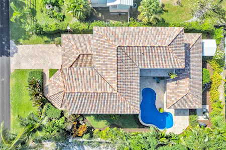 309 NE 22 St Wilton Manors, FL 33305