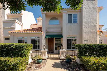 4887 Bayard St San Diego, CA 92109