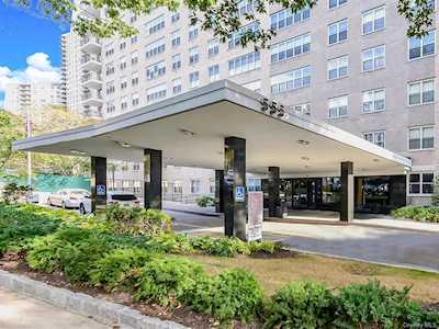 555 Kappock St #16K Bronx, NY 10463