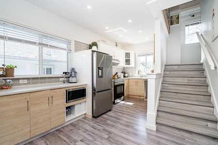 1340 E 33rd Avenue Vancouver, BC V5V 3B7