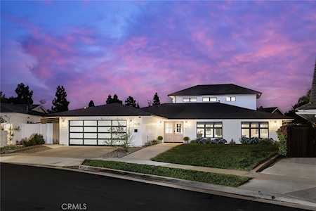 2626 Basswood St Newport Beach, CA 92660