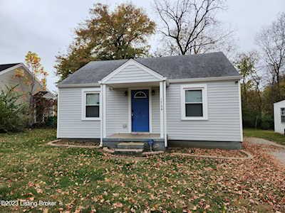 1734 Lakeside Dr Shelbyville, KY 40065