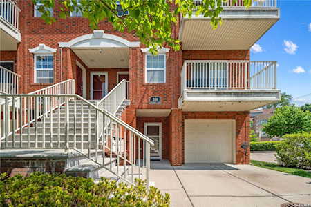 3-19 Weatherly Pl #A College Point, NY 11356