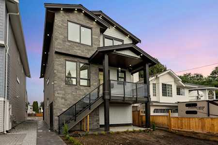 1741 Morgan Avenue Port Coquitlam, BC V3C 1J6