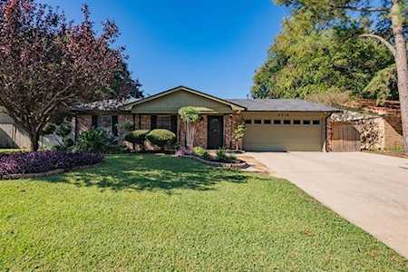 2516 S Fielder Road Arlington, TX 76015
