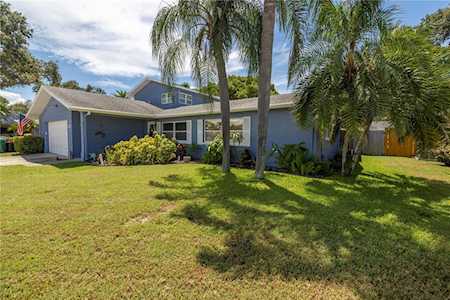 9368 117th St Seminole, FL 33772