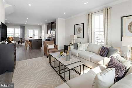218 Summit Point Boulevard #205D Bowie, MD 20716