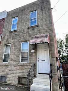926 Mechanic St Camden, NJ 08104